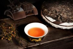 白茶的保健功效及收藏价值