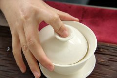 六堡茶“双蒸双压”传统制作工艺