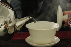 传统藏茶还可以＂冰＂着喝