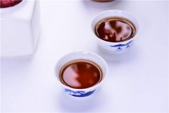 黑茶是陈年茶好，还是新茶好？