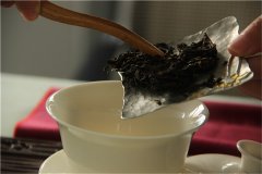 你可能不爱茶，但你得喝黑茶