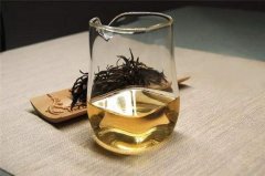 成熟的茶菁才能做出高级的乌龙茶