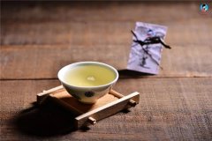 慢性咽炎能喝白茶吗？会不会有副作用？