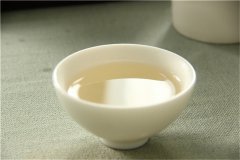 白茶的白是“五颜六色”的白！