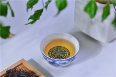黄茶虽然加工工艺近似绿茶，但冲泡却颇有讲究